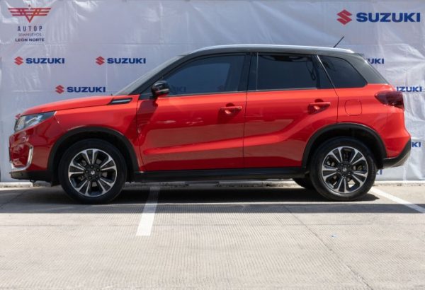 SUZUKI VITARA GLX ROJA 2021 $365,000.00 - Imagen 3