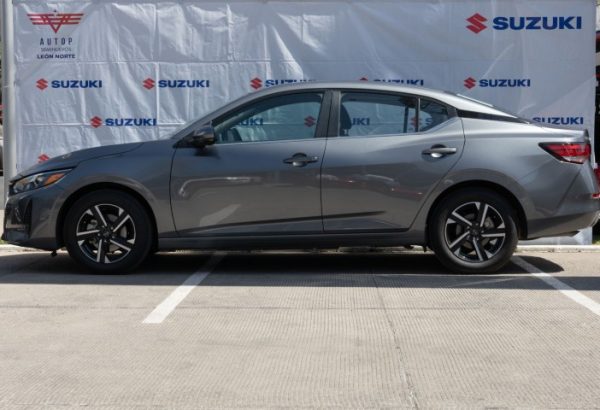 NISSAN SENTRA ADVANCE 2024 GRIS OXFORD $395,000.00 - Imagen 3