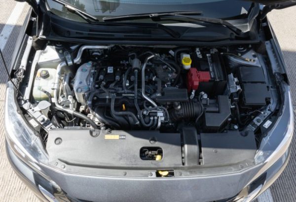 NISSAN SENTRA ADVANCE 2024 GRIS OXFORD $395,000.00 - Imagen 5