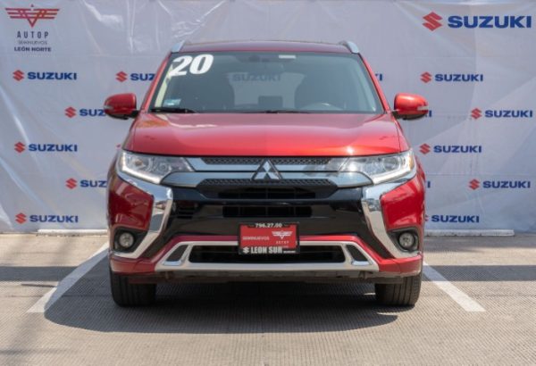MITSUBISHI OUTLANDER SE PHEV 4X4 2020 $395,000.00 - Imagen 2