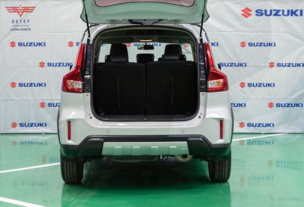 SUZUKI XL7 GLX AUT 2023 BLANCA $385,000.00 - Imagen 6