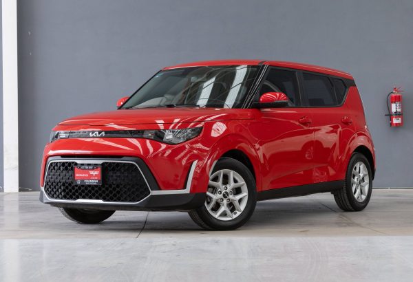 KIA SOUL LX 2023  $335,000