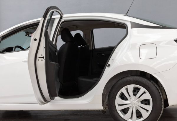 NISSAN VERSA SENSE 2022 $279,000 - Imagen 4