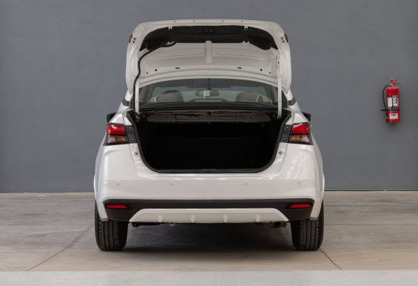 NISSAN VERSA SENSE 2022 $279,000 - Imagen 6