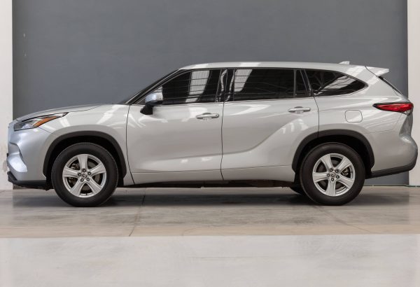 TOYOTA HIGHLANDER LE 2021 $535,000 - Imagen 3